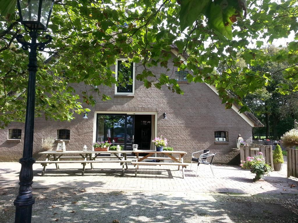 Het Bonte Paard Bed & Breakfast ดวิงเงโล ภายนอก รูปภาพ